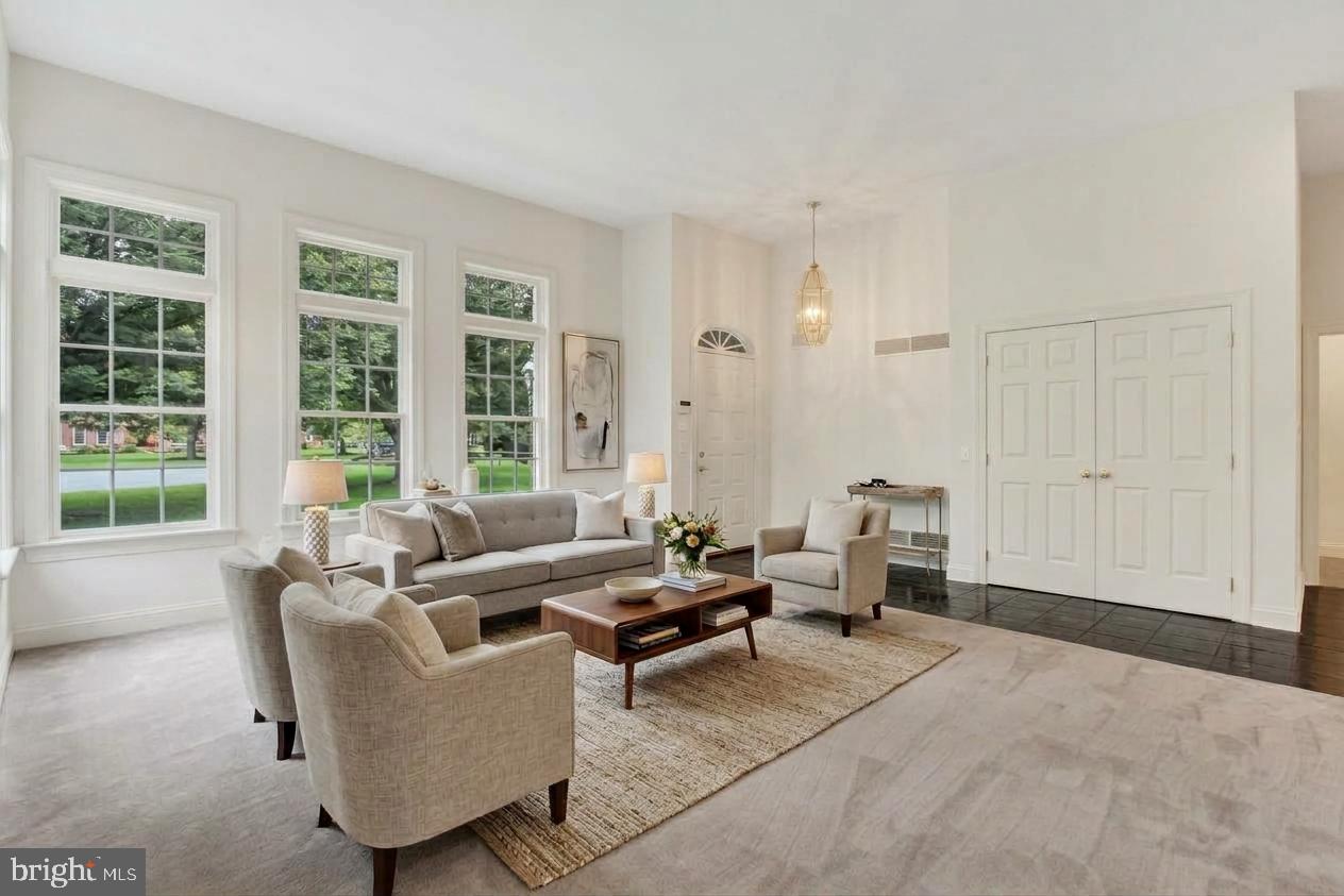 4 FOX RUN ROAD