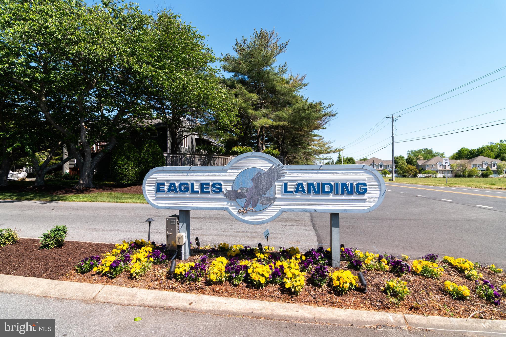 16 EAGLES LANDING 6
