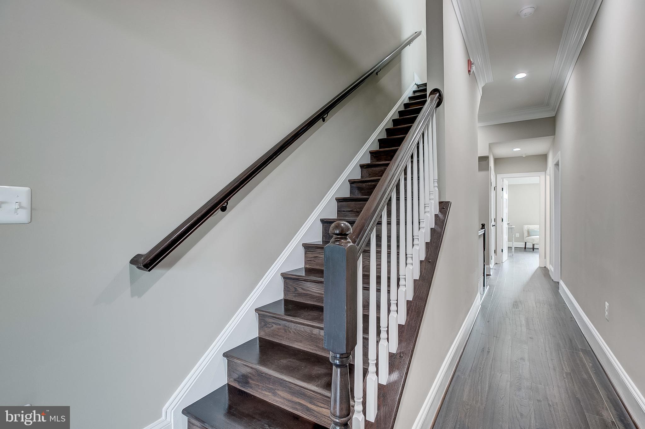 LOCUST POINT - Residential