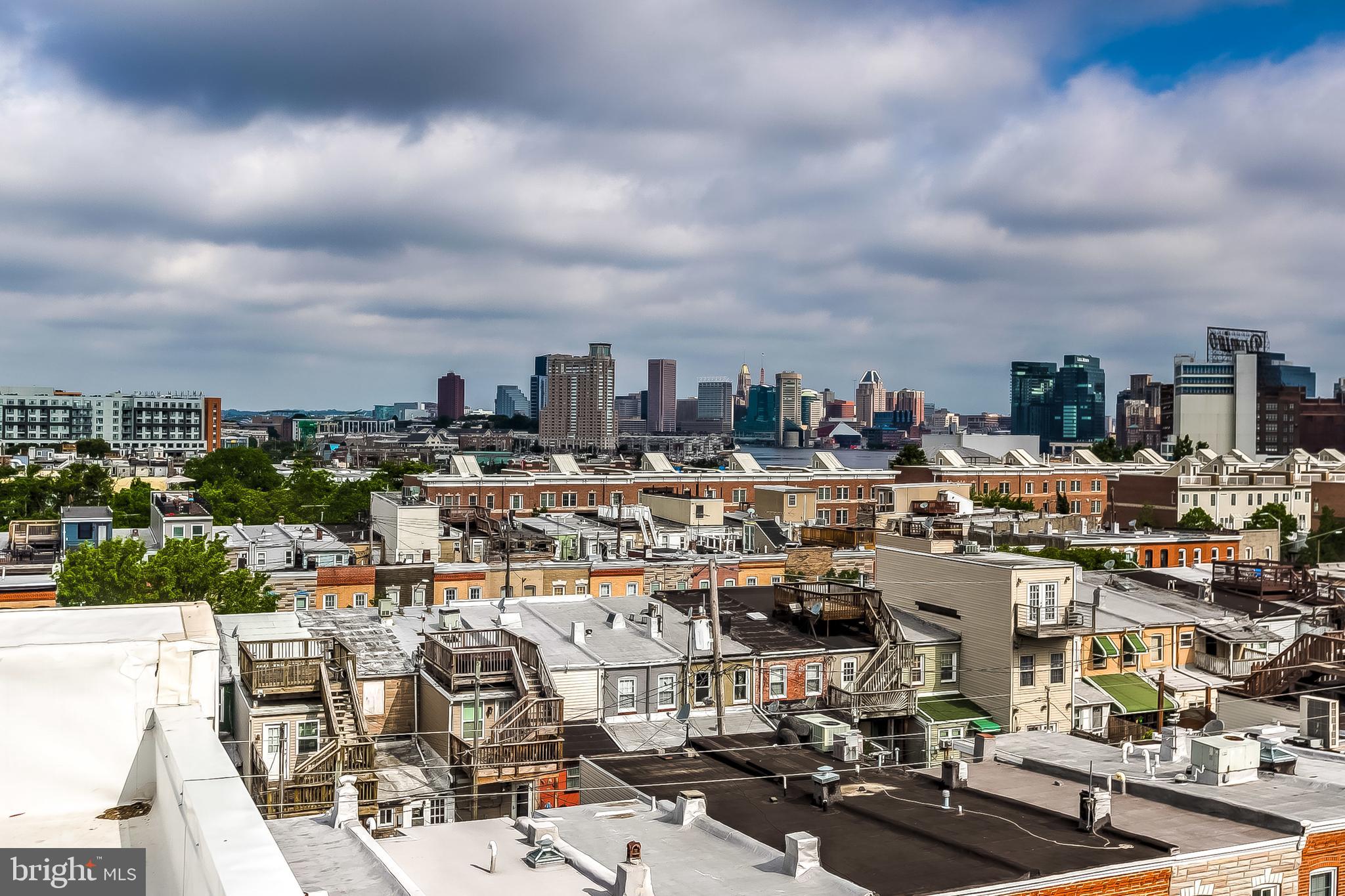 LOCUST POINT - Residential
