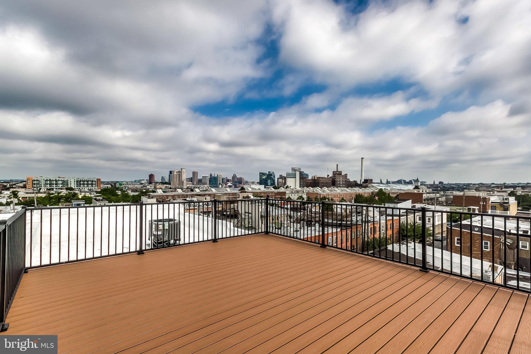 LOCUST POINT - Residential