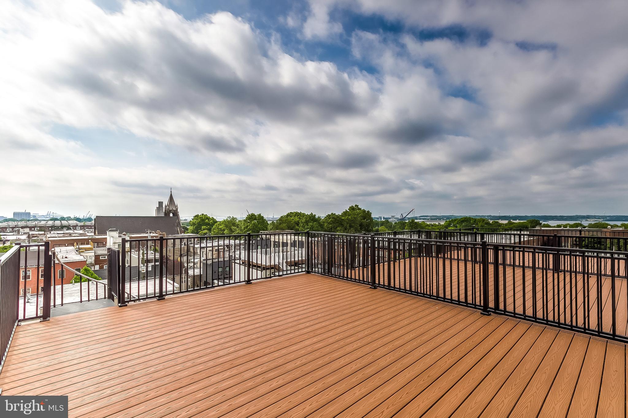 LOCUST POINT - Residential