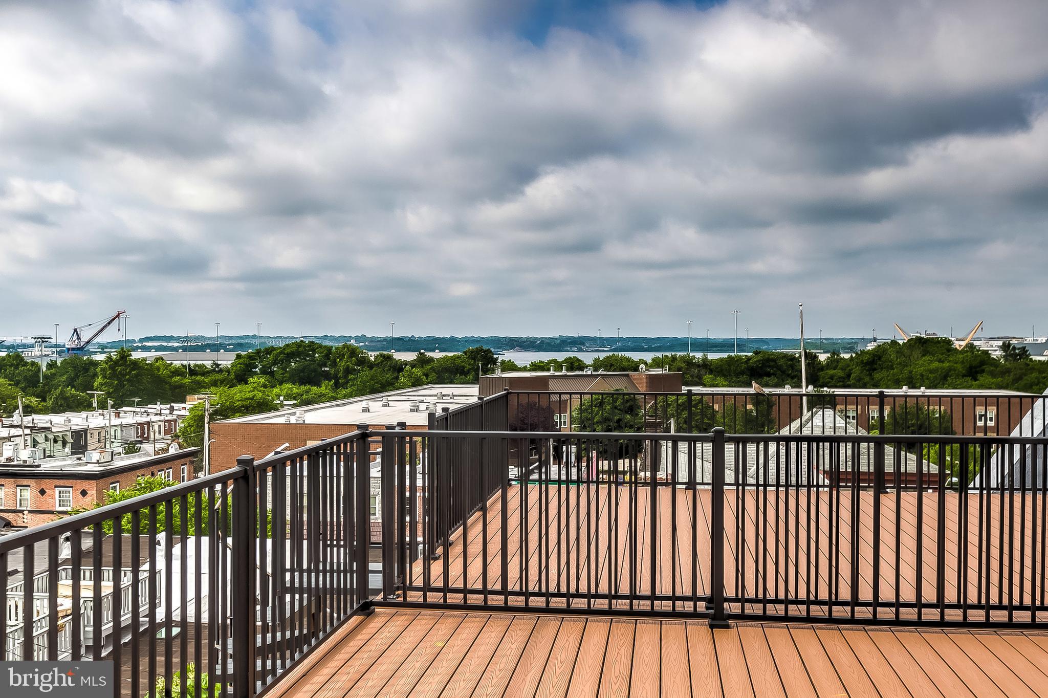 LOCUST POINT - Residential