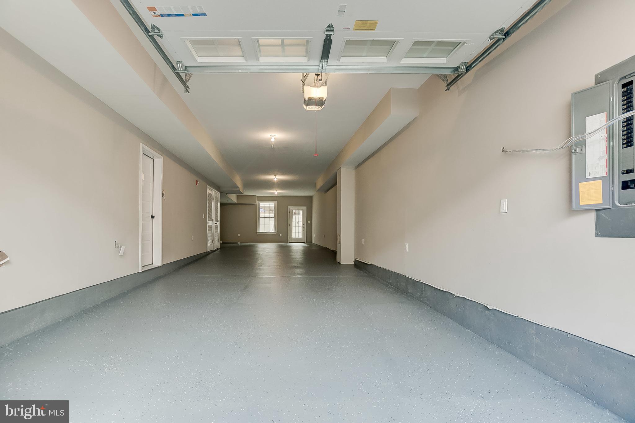 LOCUST POINT - Residential