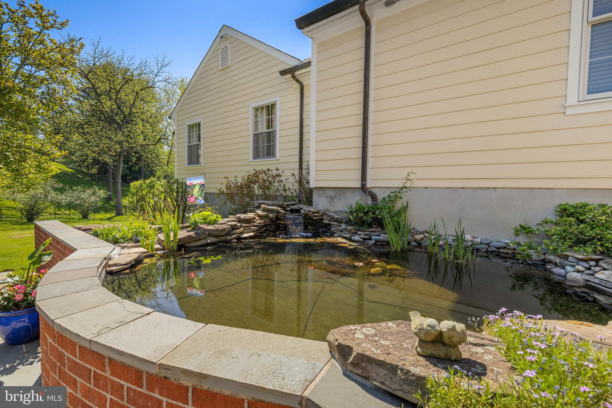 RUXTON - Residential