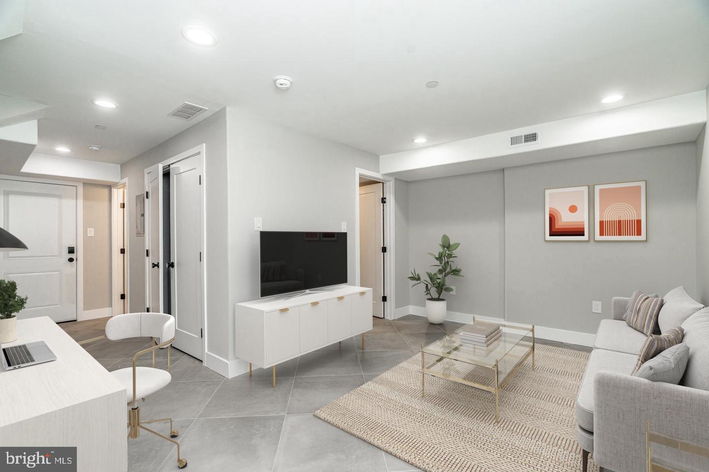 FISHTOWN - Residential Lease