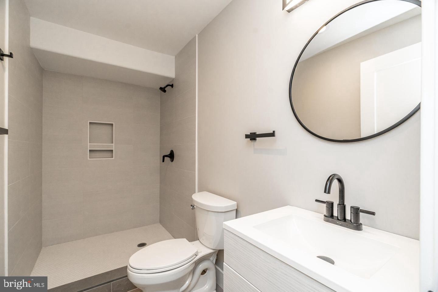 FISHTOWN - Residential Lease