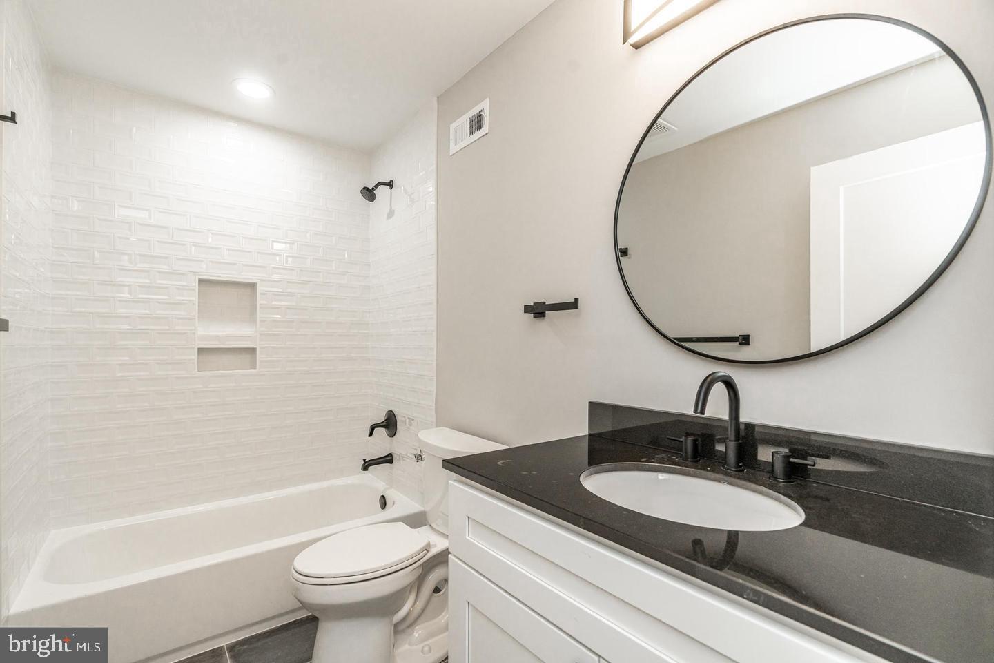 FISHTOWN - Residential Lease