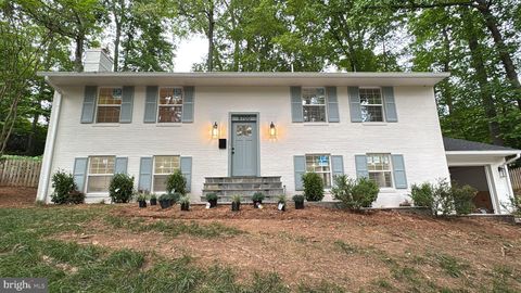 8700 ROSEDALE LANE ANNANDALE VA 22003