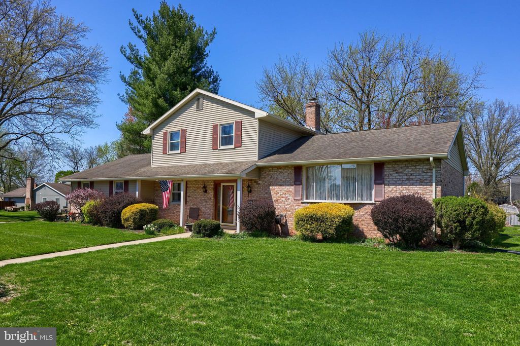 Photo of 3751 JONAS DR, LANDISVILLE, PA 17538 (MLS # PALA2033528)