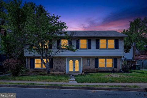 Homes For Sale - 4002 Forge Drive<br/> WOODBRIDGE, VA 22193