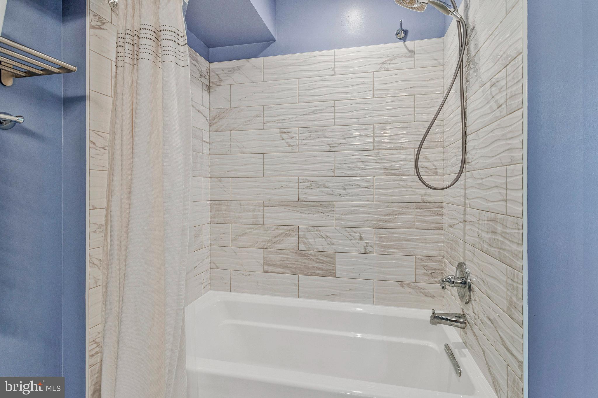 SOUTH MEADOWS - Residential