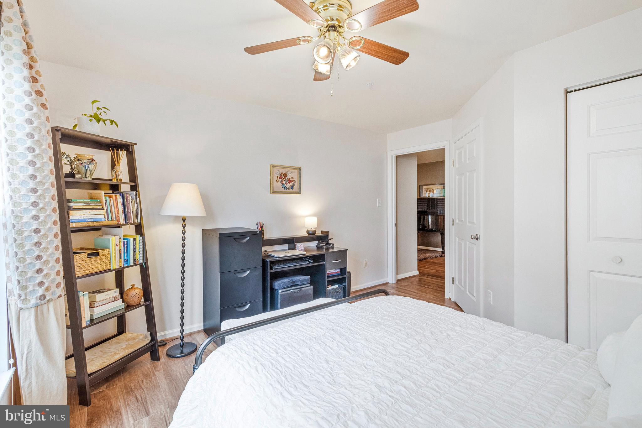 SOUTH MEADOWS - Residential