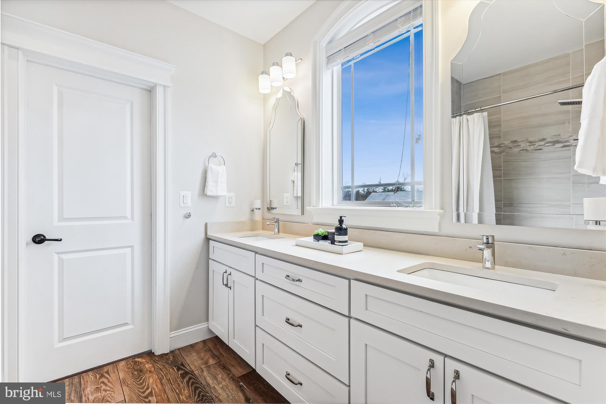 BRYN MAWR - Residential