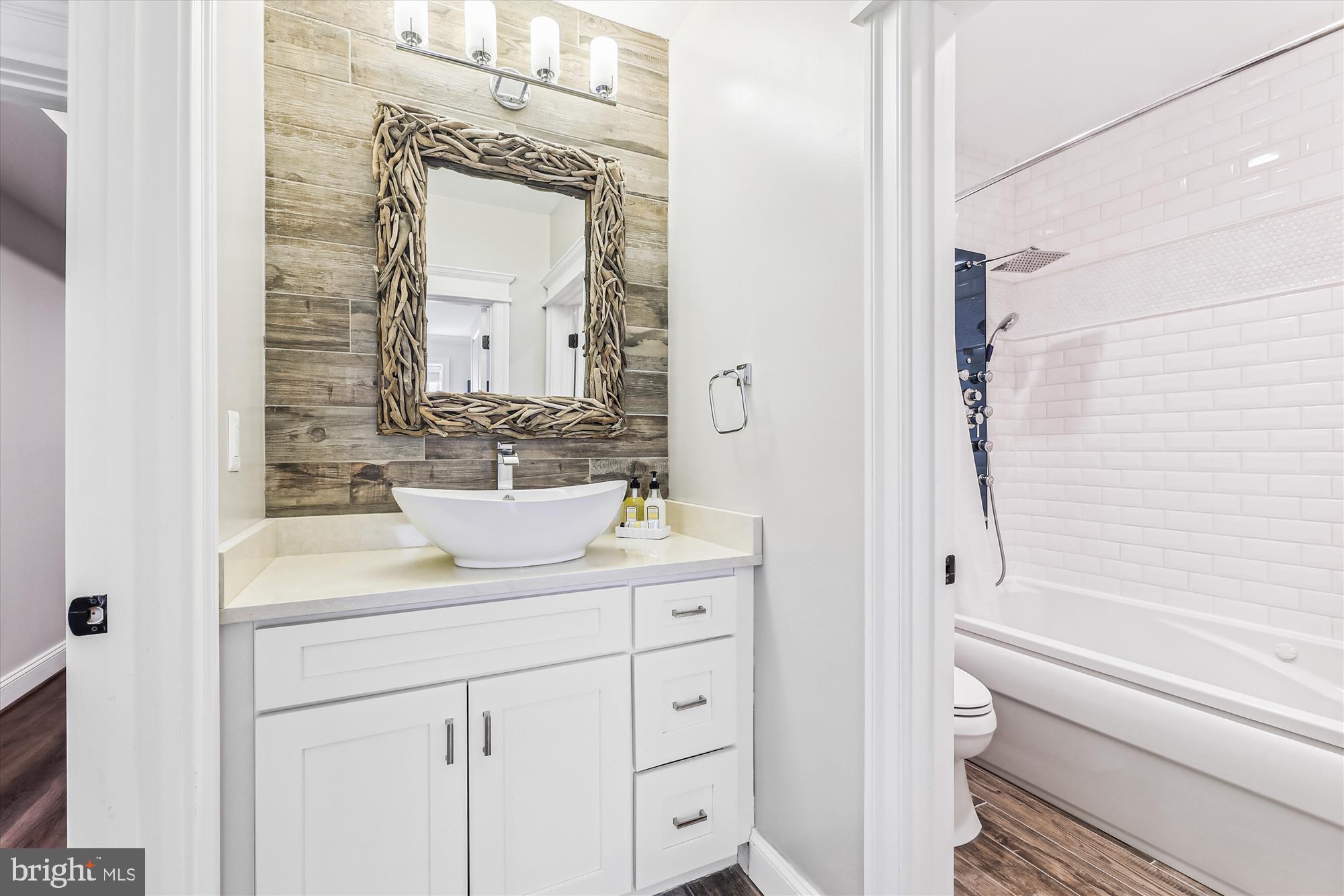 BRYN MAWR - Residential