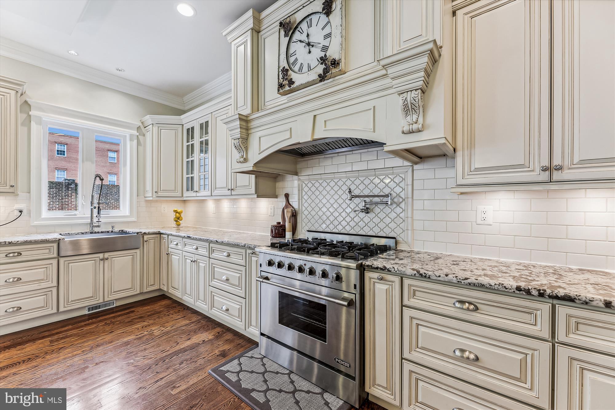 BRYN MAWR - Residential