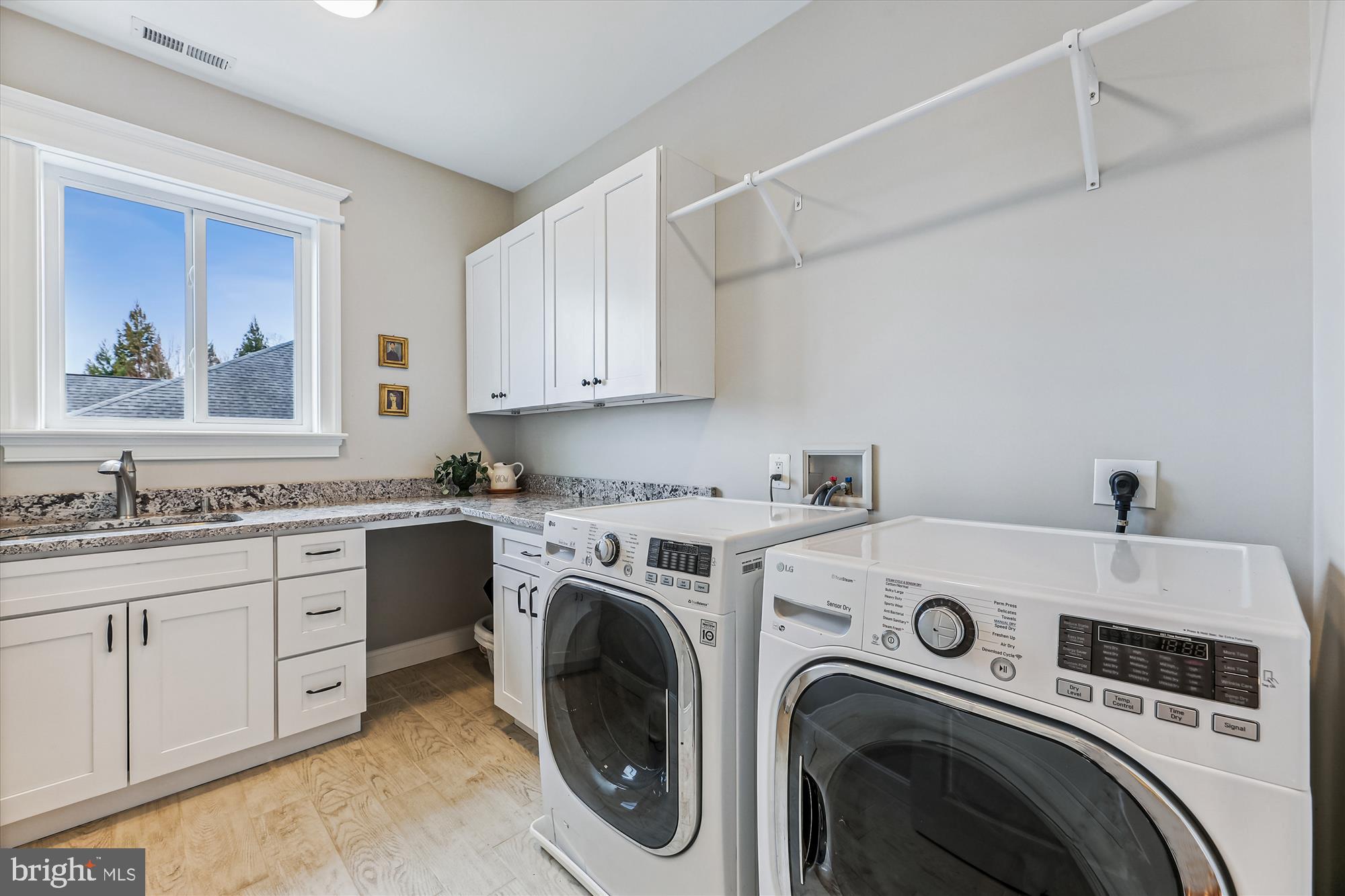 BRYN MAWR - Residential