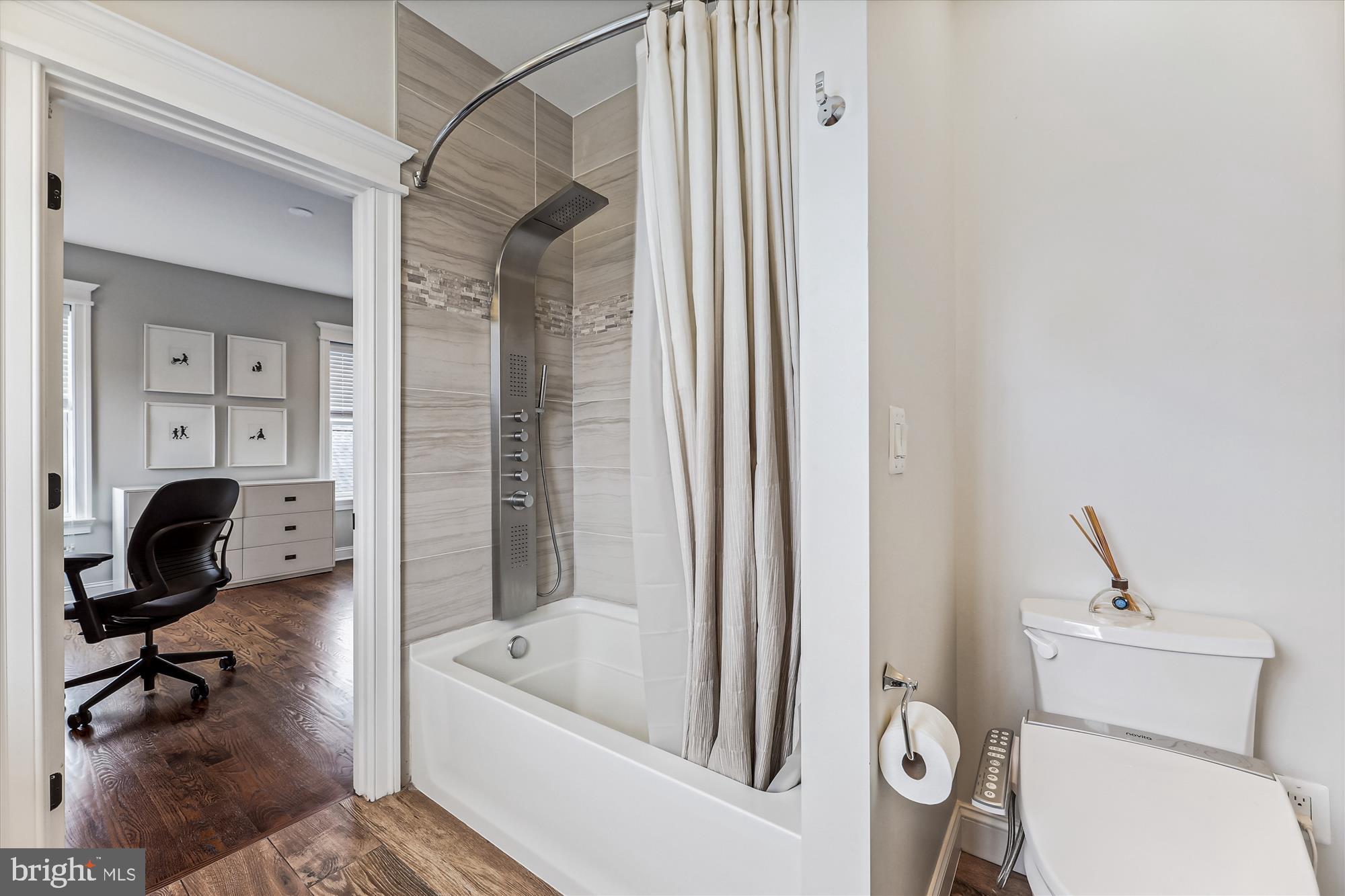 BRYN MAWR - Residential