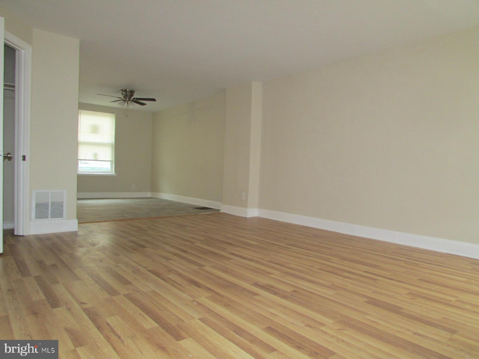 LAWNCREST - Residential