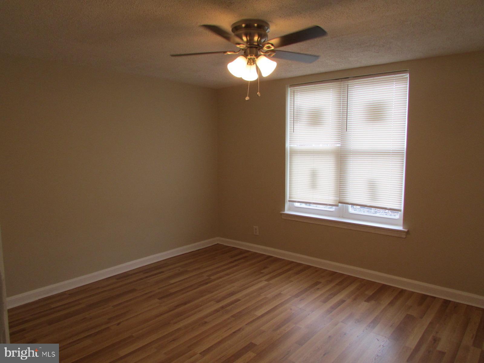 LAWNCREST - Residential