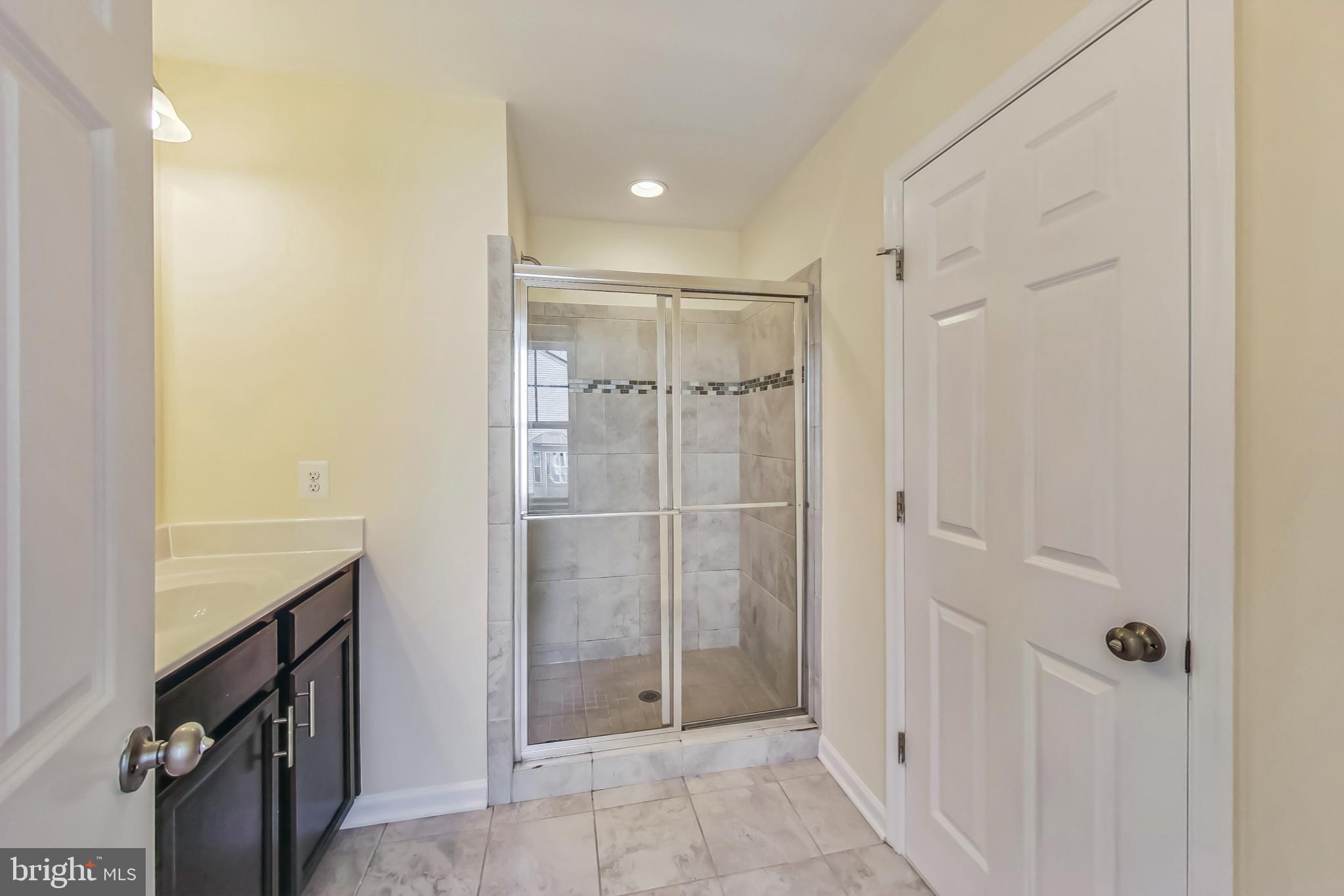 BRADFORD'S LANDING - Residential Lease