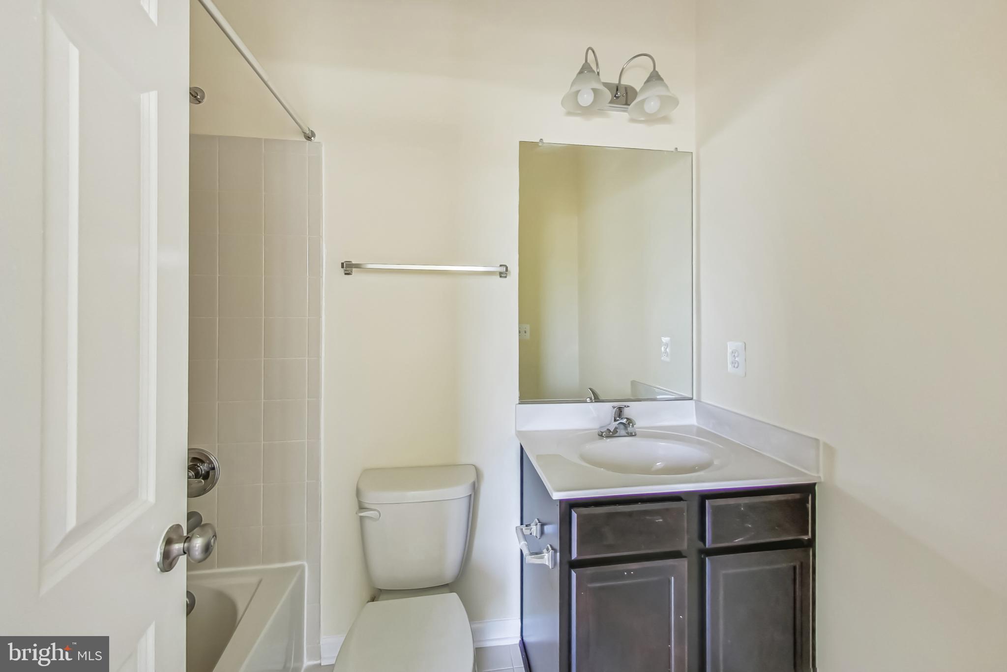 BRADFORD'S LANDING - Residential Lease