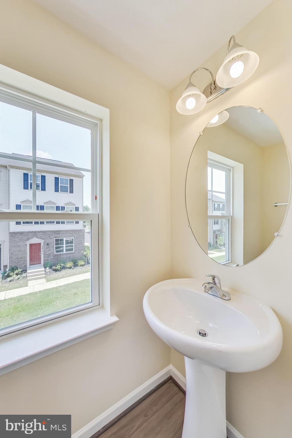 BRADFORD'S LANDING - Residential Lease