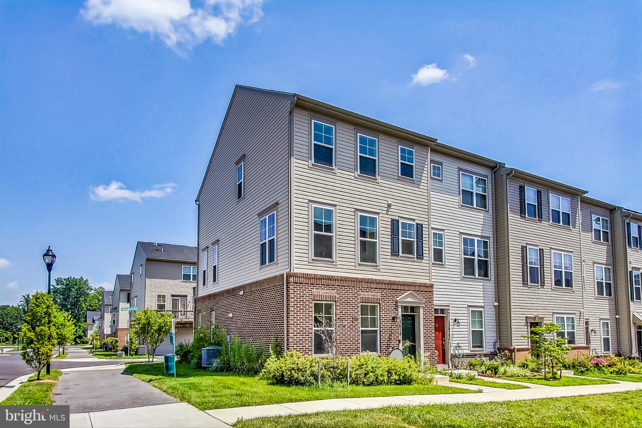 BRADFORD'S LANDING - Residential Lease