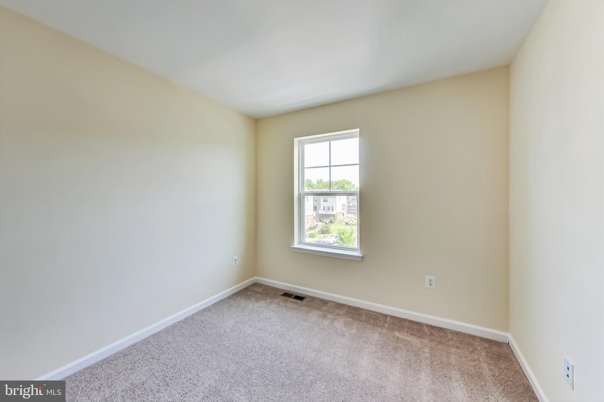 BRADFORD'S LANDING - Residential Lease