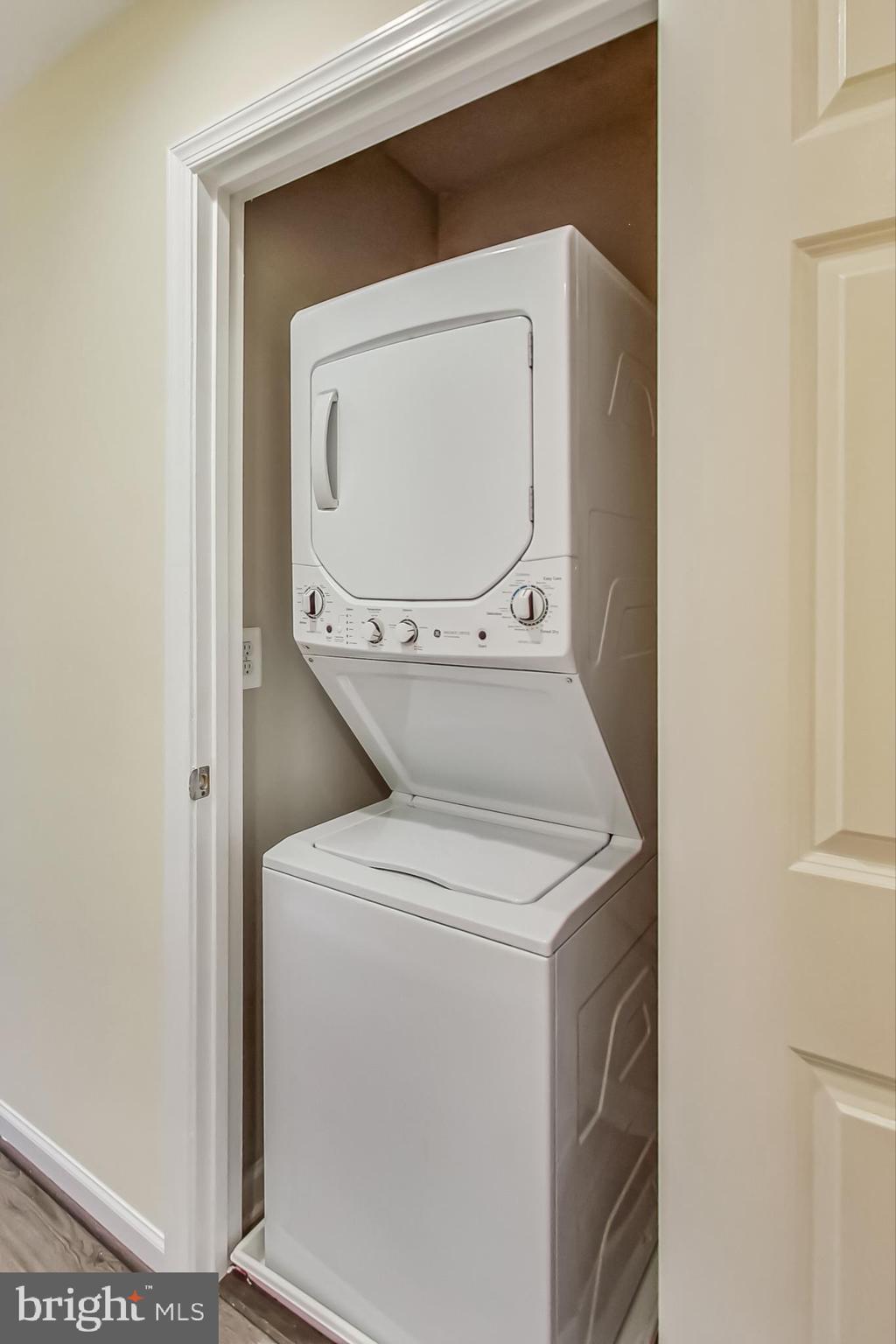 BRADFORD'S LANDING - Residential Lease