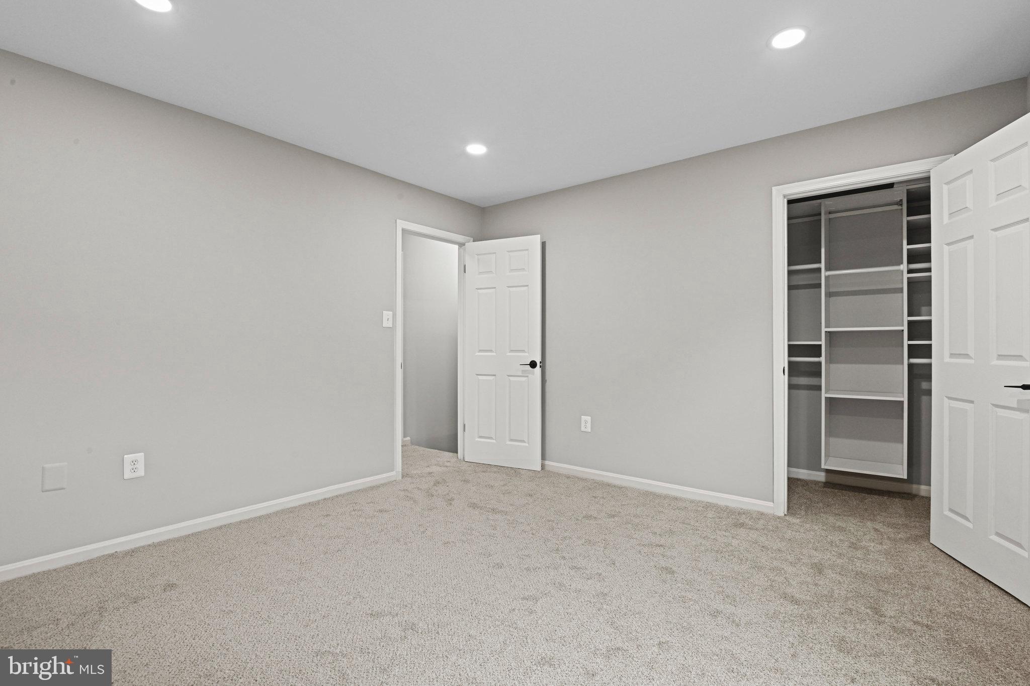 FAIR OAKS ESTATES - Residential