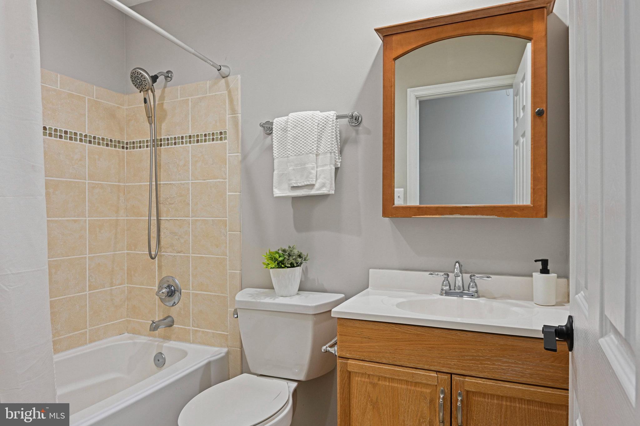 FAIR OAKS ESTATES - Residential