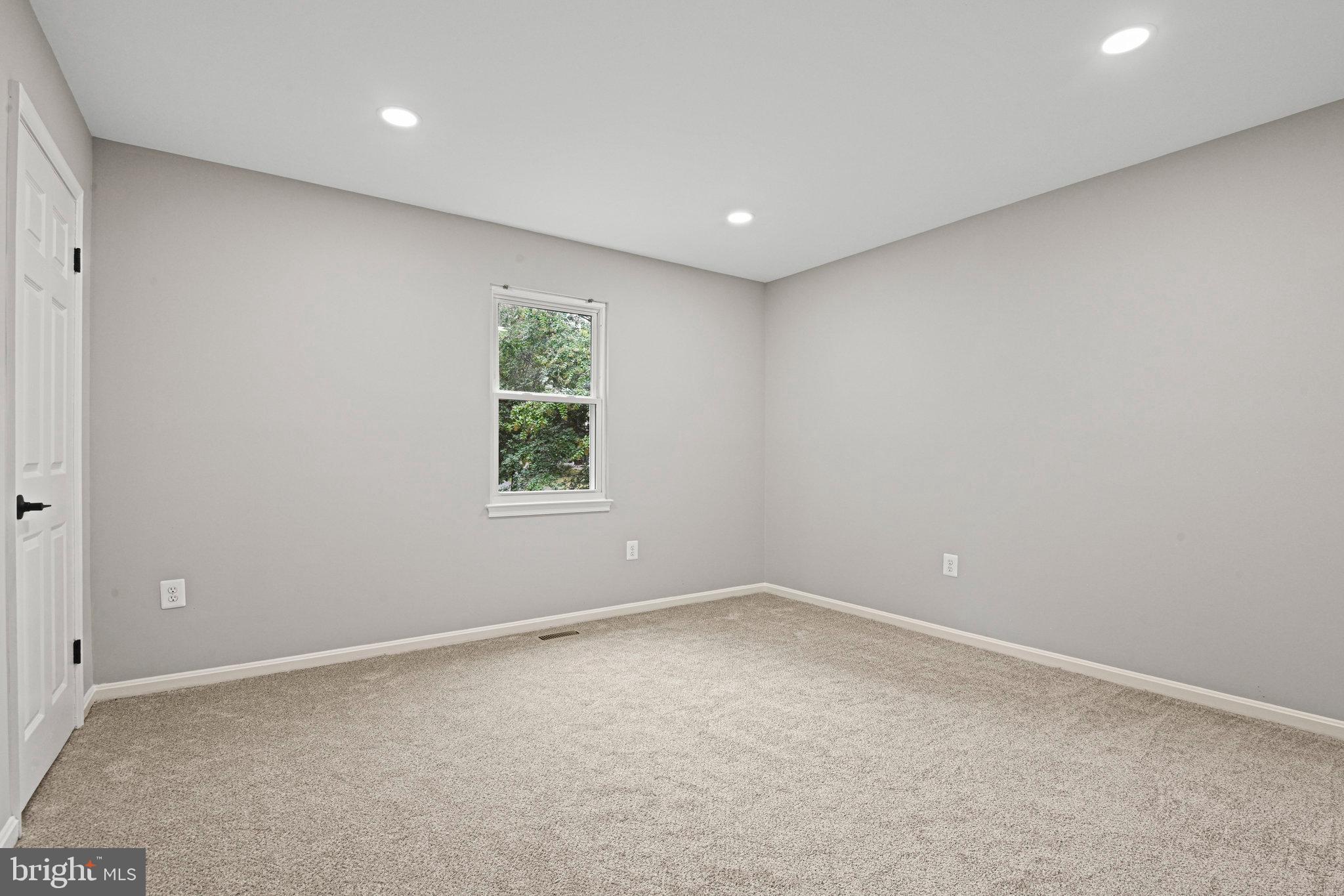 FAIR OAKS ESTATES - Residential