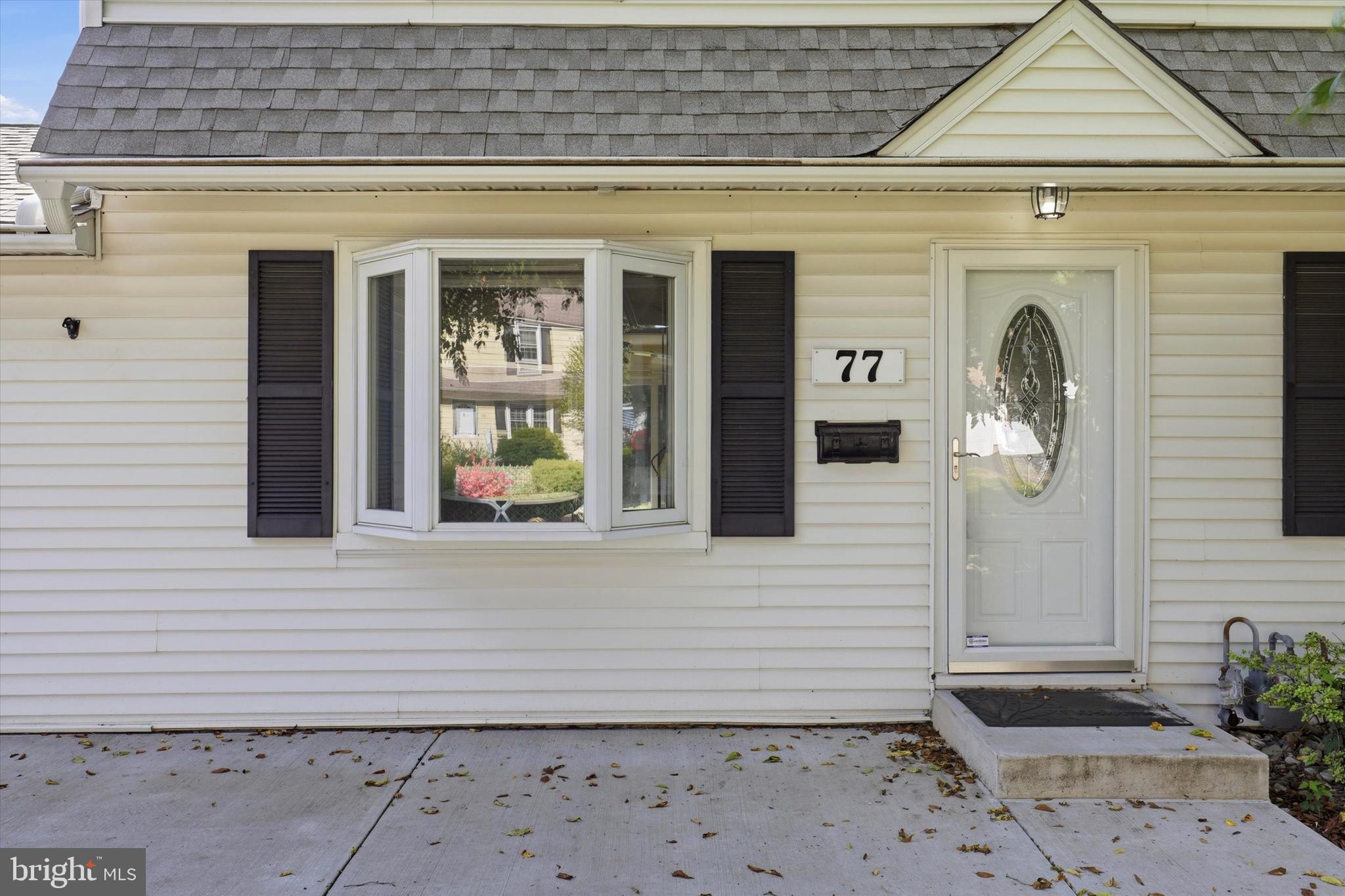 77 WOODLAWN ROAD