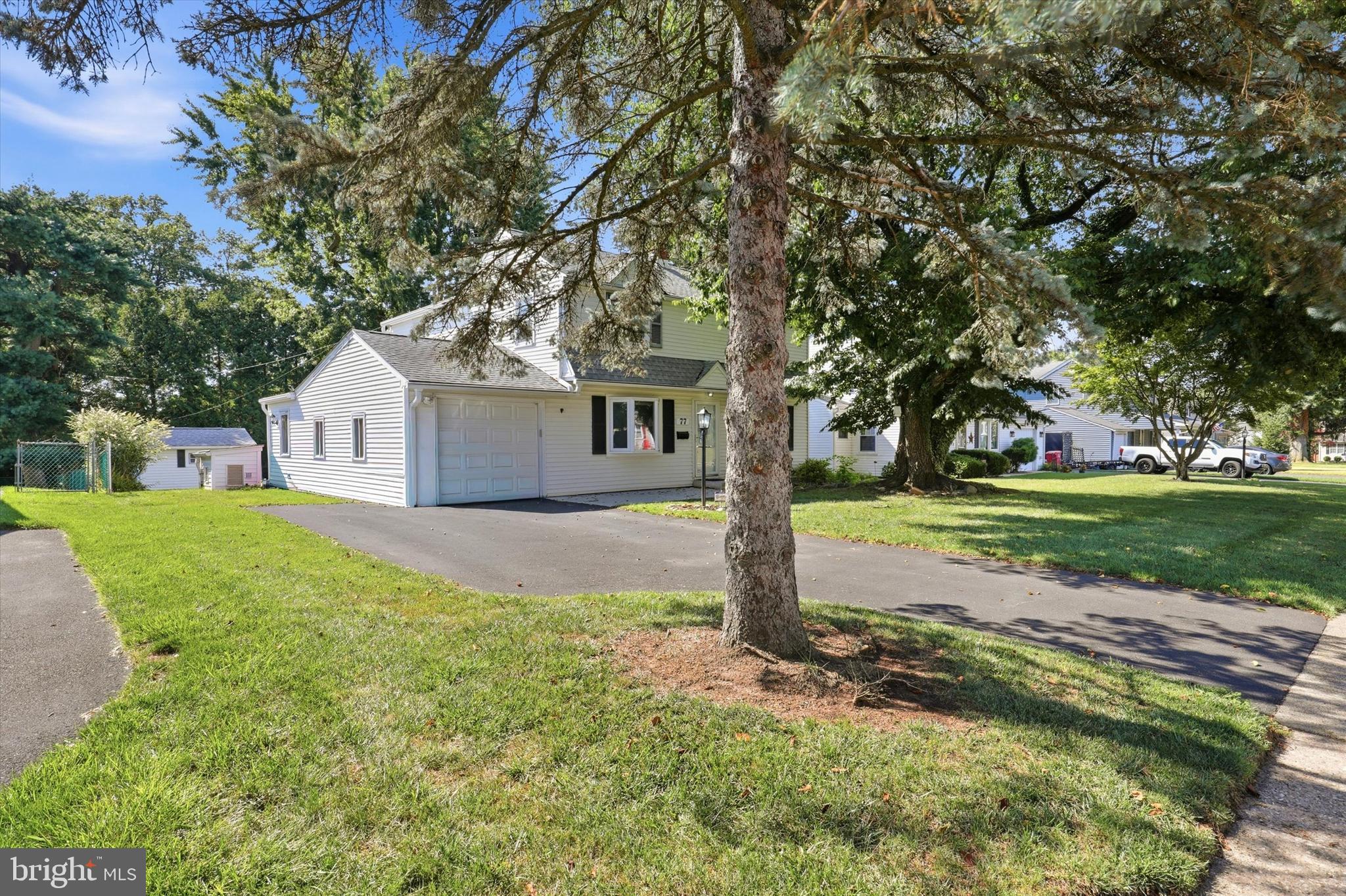 77 WOODLAWN ROAD