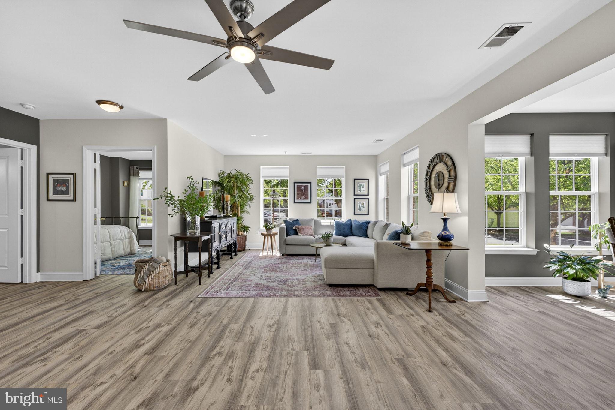 SUFFIELD MEADOWS - Residential