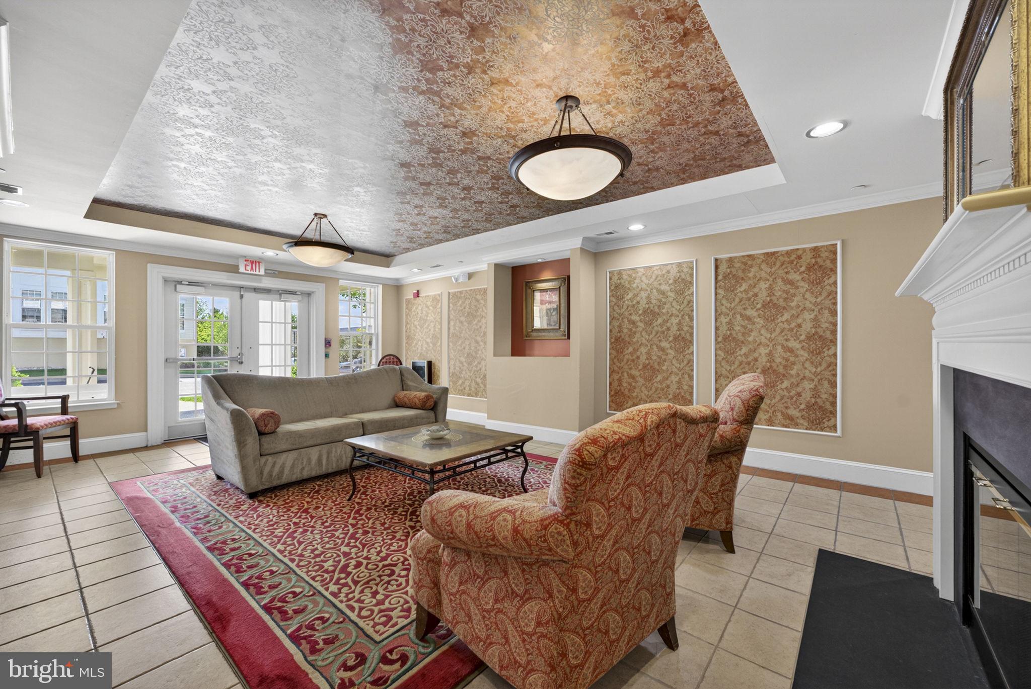 SUFFIELD MEADOWS - Residential