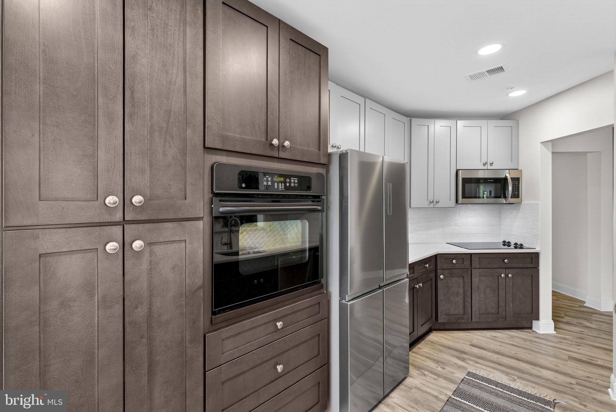 SUFFIELD MEADOWS - Residential