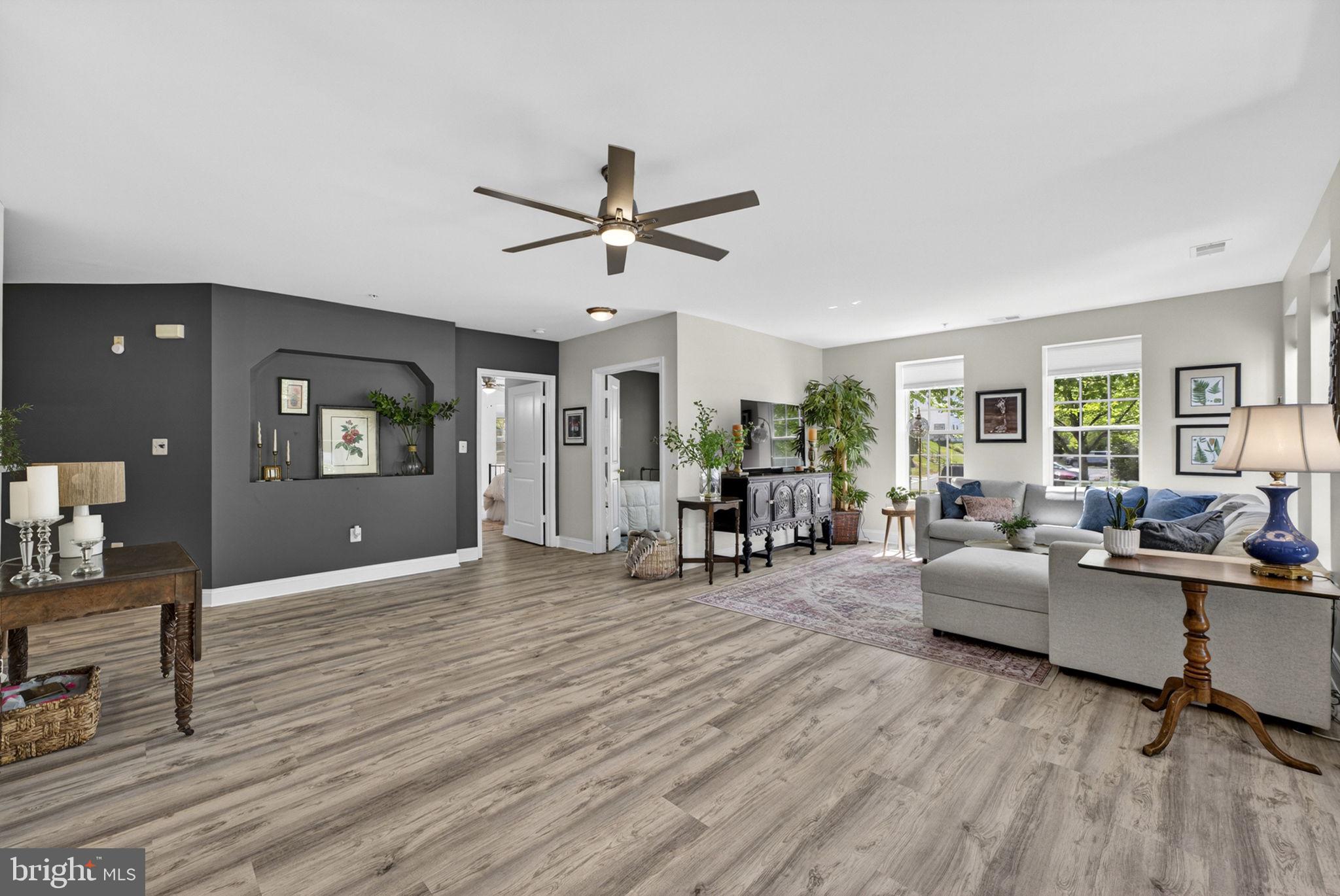 SUFFIELD MEADOWS - Residential