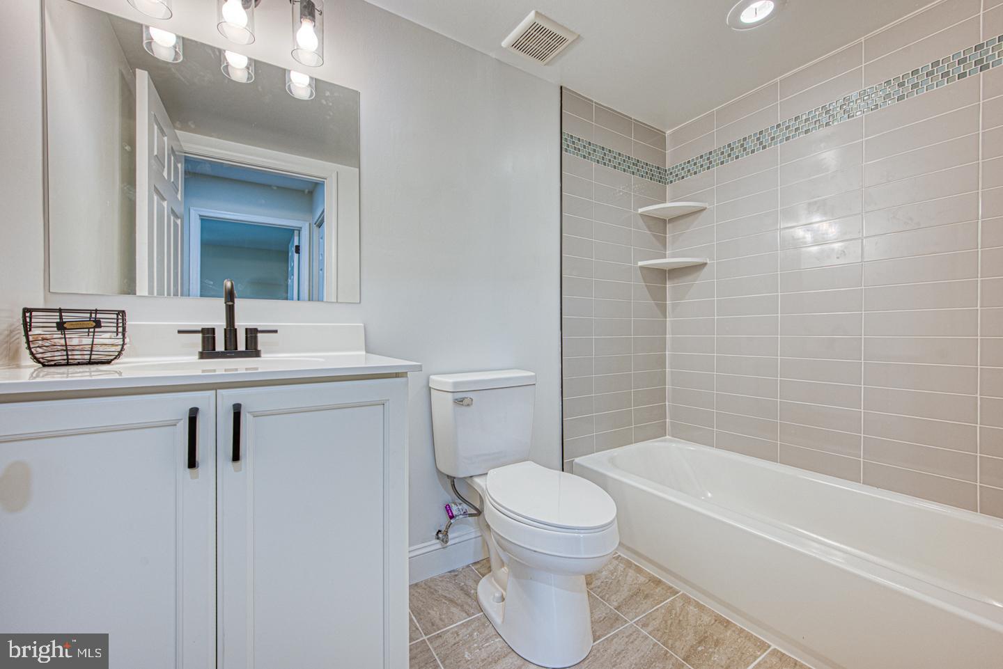 SPRINGHILL FARM - Residential