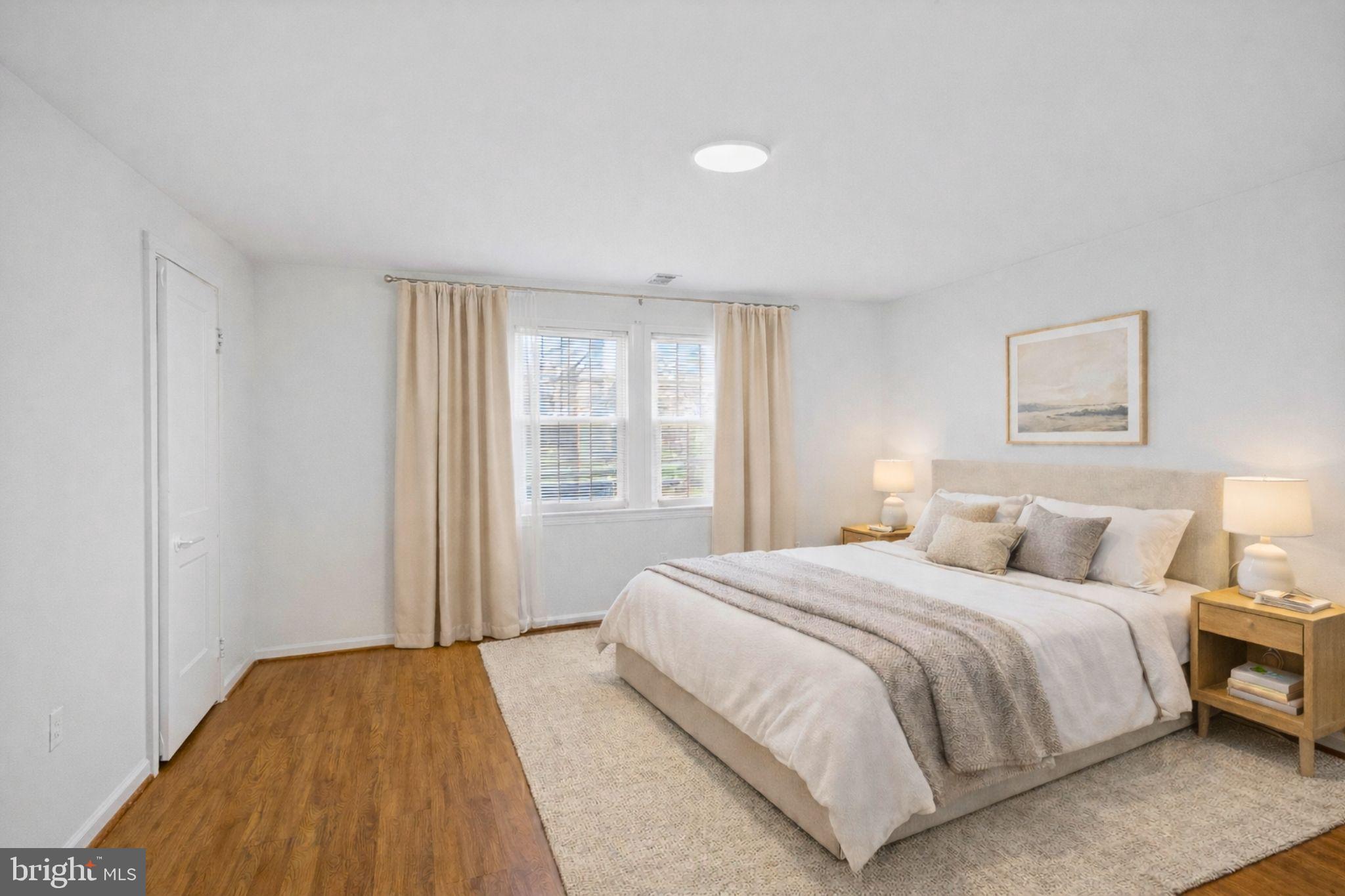 1305 ORREN STREET NE