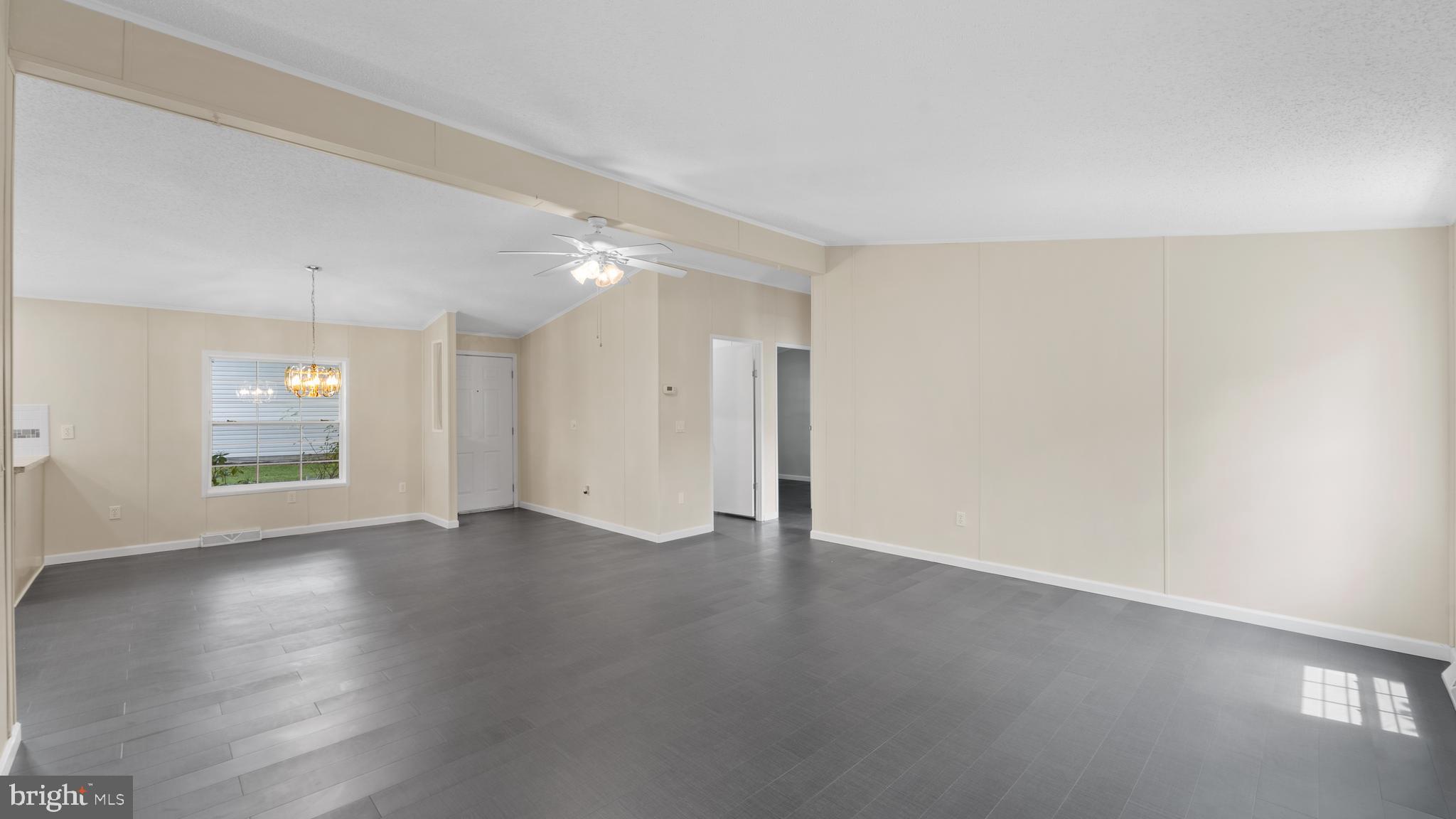 QUIET ACRES - Residential