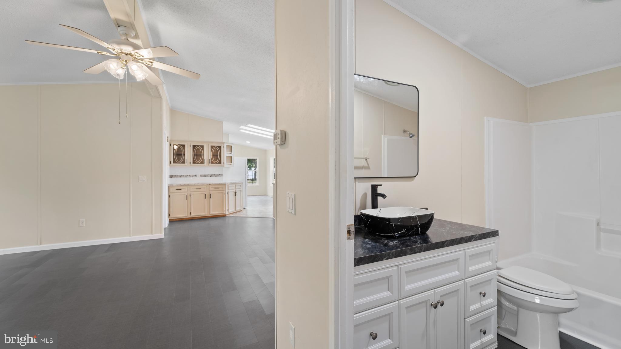 QUIET ACRES - Residential