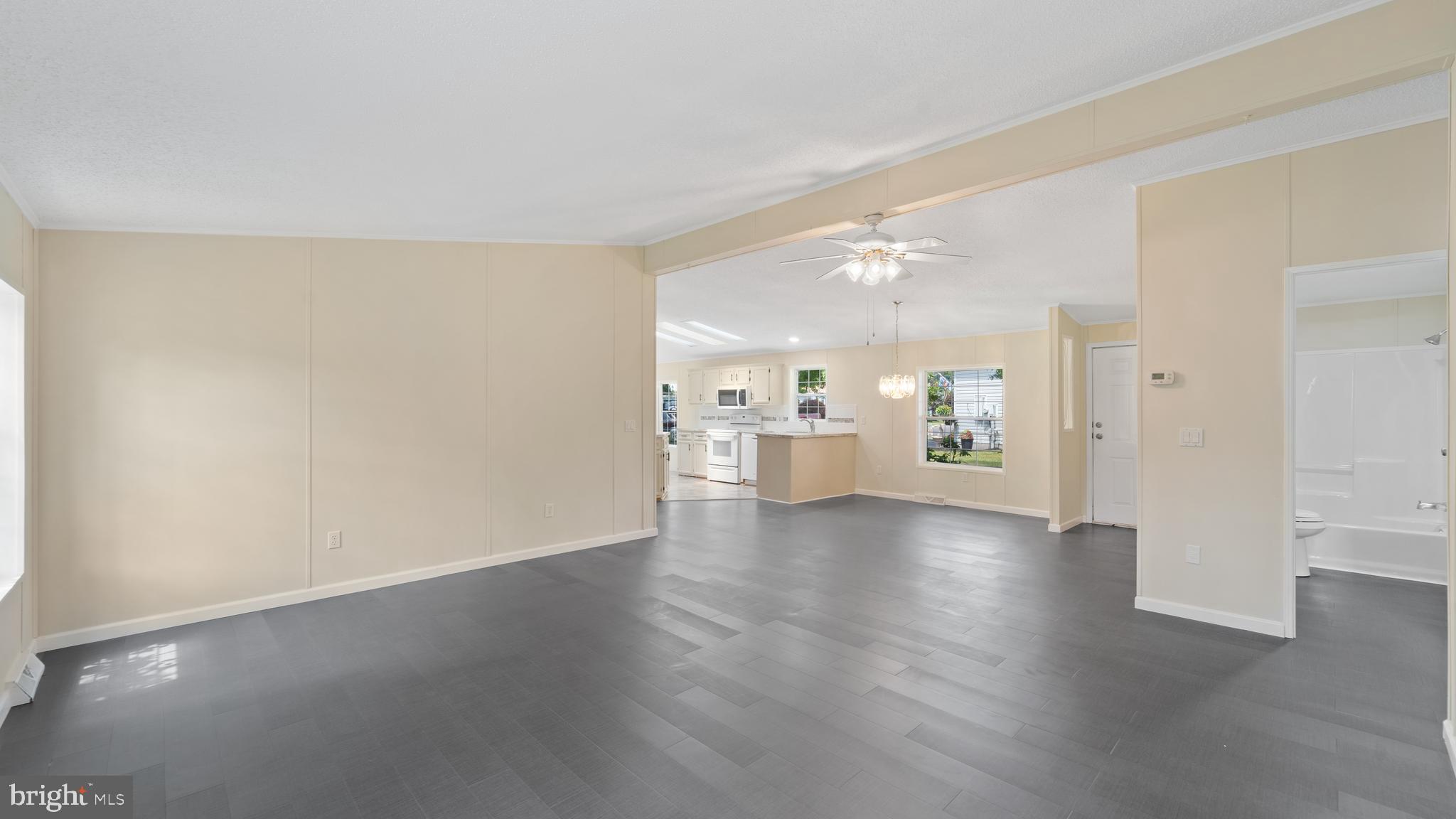 QUIET ACRES - Residential