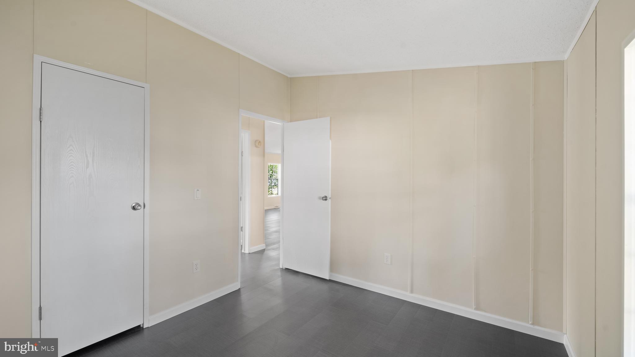 QUIET ACRES - Residential