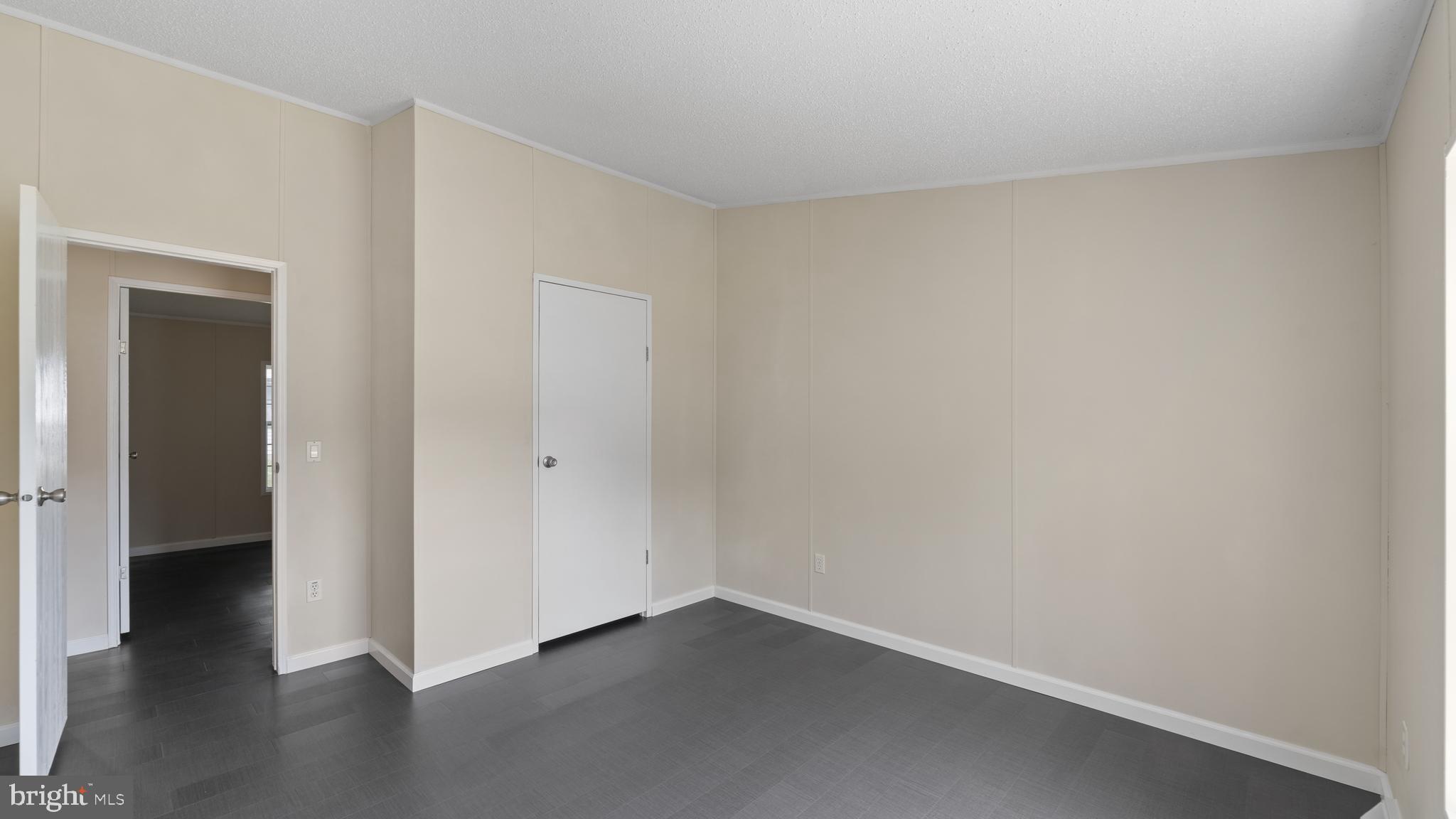 QUIET ACRES - Residential