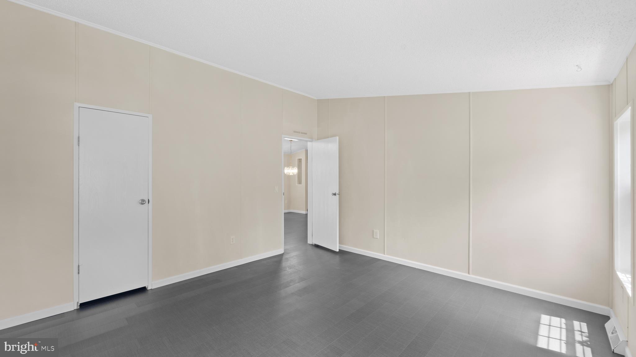 QUIET ACRES - Residential