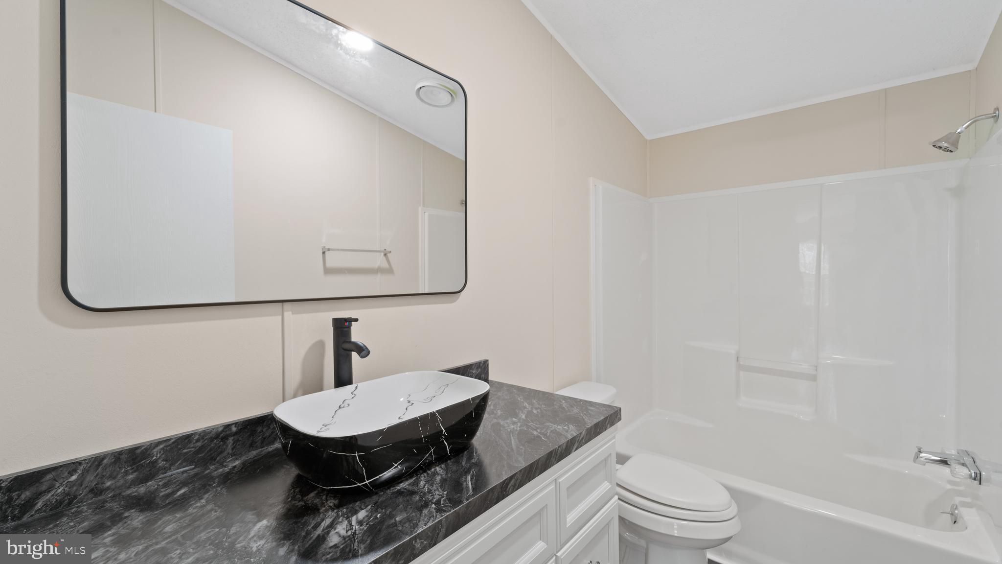 QUIET ACRES - Residential