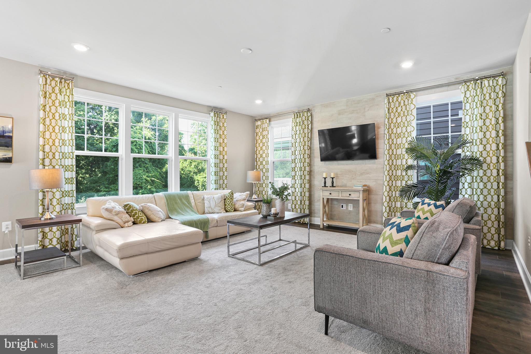 TURF VALLEY - Residential