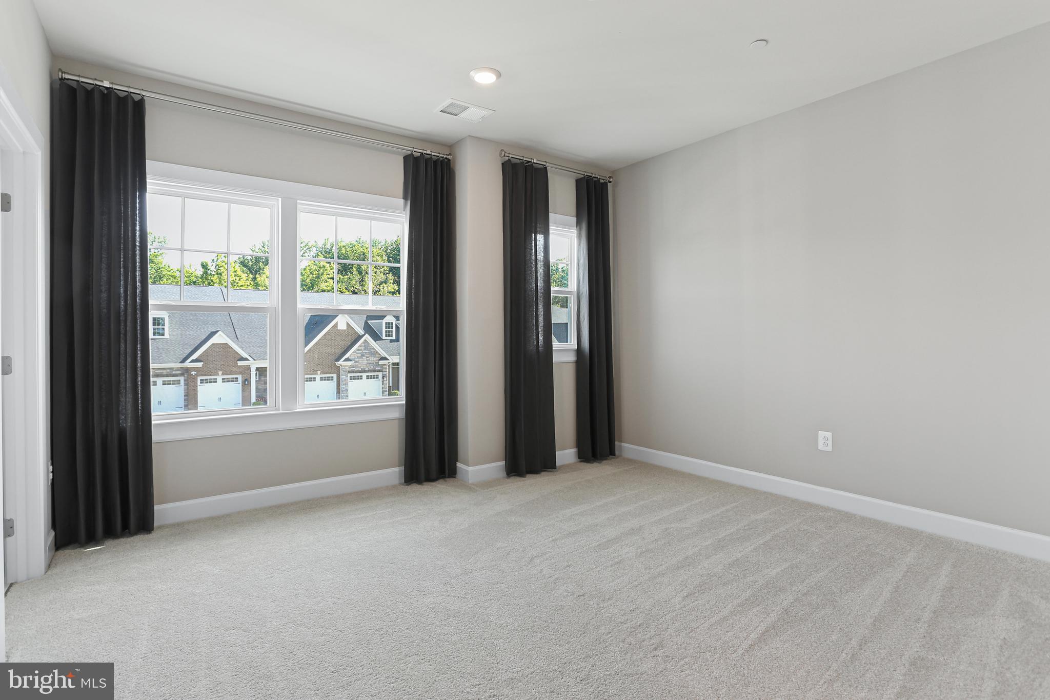 TURF VALLEY - Residential